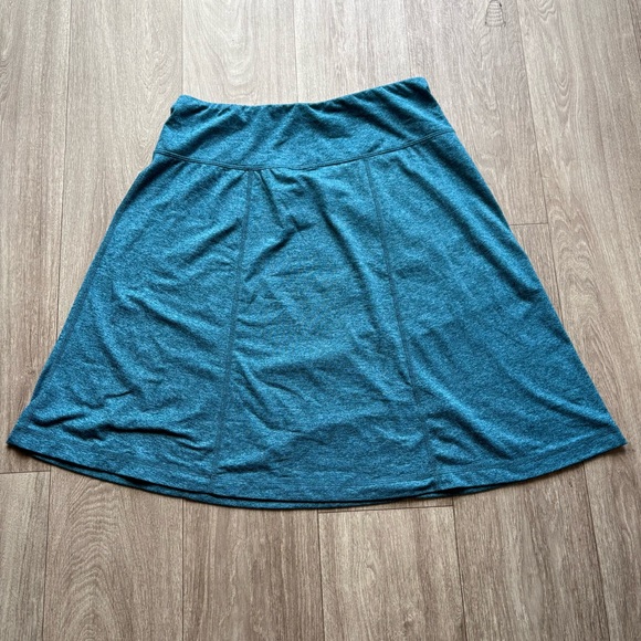 Patagonia seabrooke teal a line athletic skirt size small length 22 inches - Picture 2 of 9
